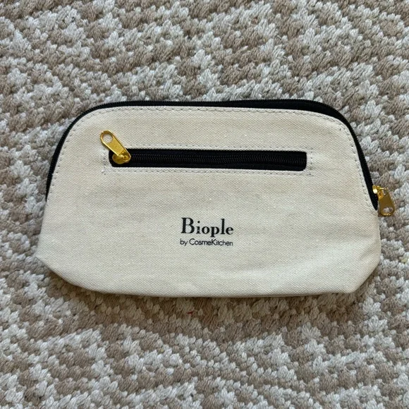 Oswald the Lucky Rabbit Pouch & Mini Mirror - Picture 2 of 5